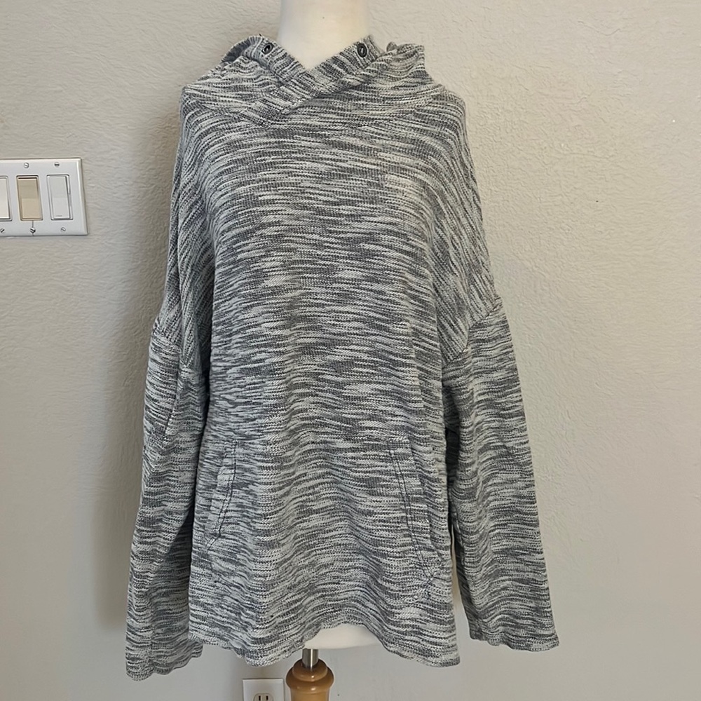 American Eagle Outfitters Gray Marled Hooded Pullover